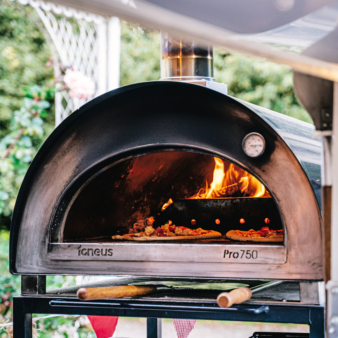 Igneus Pro 750 – Unmatched Capacity, Authentic Wood-Fired Flavour