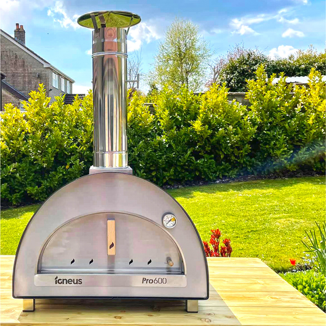 Igneus Pro 600 Wood Fired Pizza Oven And Chef's Starter Kit